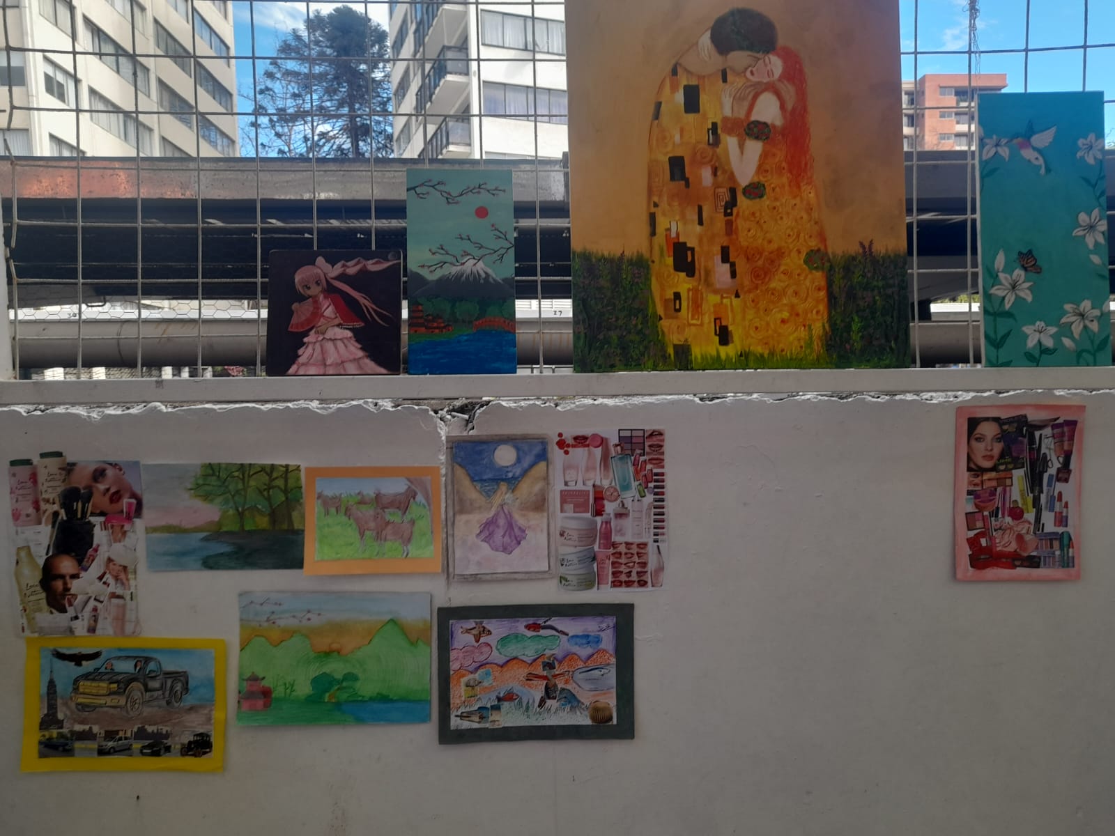 Colegio William James celebró el Día del Arte con una muestra de trabajos de toda la comunidad estudiantil
